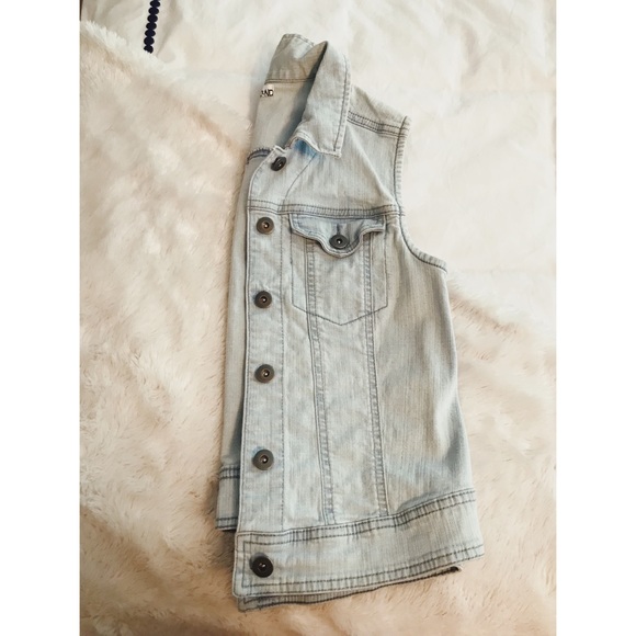 Jean Vest Size Small - Picture 2 of 4